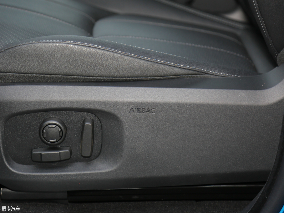 2018٘O 2.0T Ԅ(dng)(mng)ɏ{(ln)