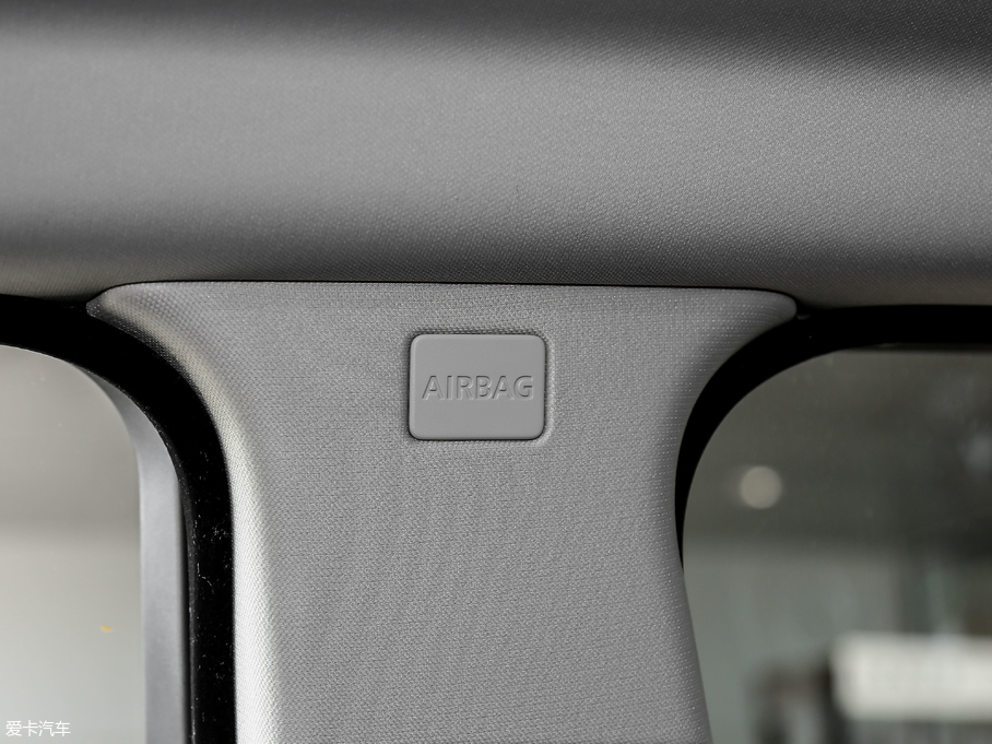 2018٘O 240PS HSE DYNAMICӰ