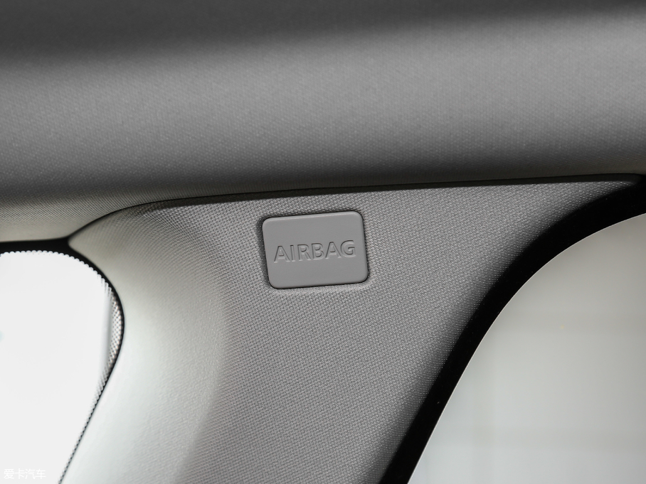 2018٘O 240PS HSE DYNAMICӰ