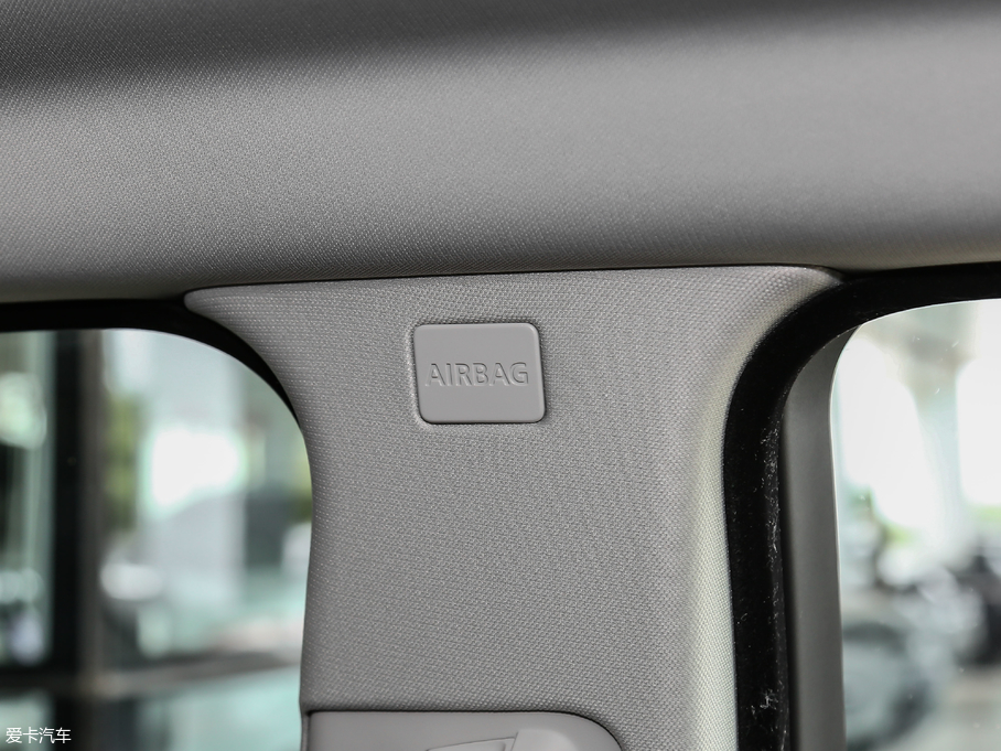 2018٘O 240PS HSE DYNAMIC(dng)