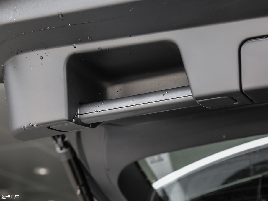 2018٘O 240PS HSE DYNAMICӰ