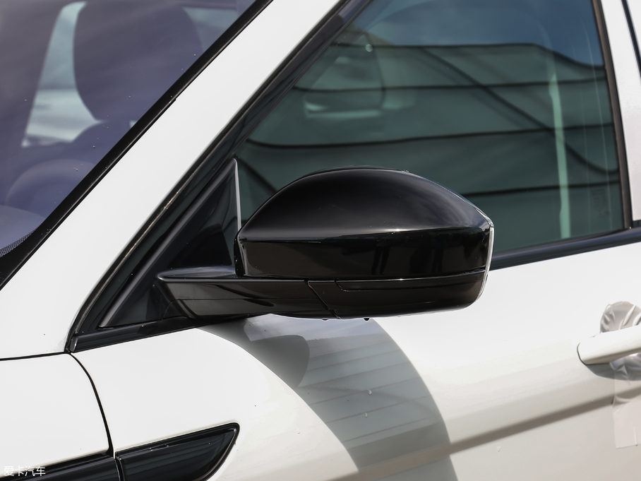 2018٘O 240PS HSE DYNAMICӰ