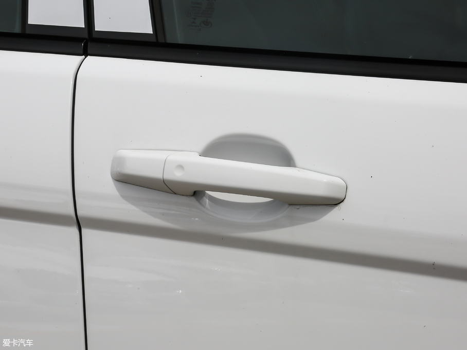 2018٘O 240PS HSE DYNAMICӰ