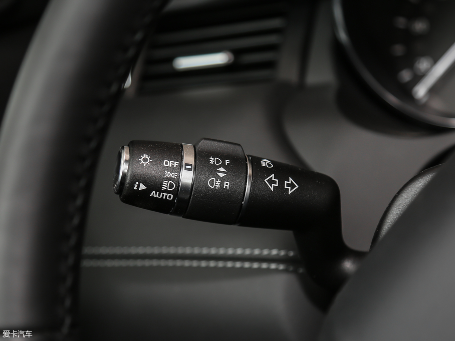 2018٘O 240PS HSE DYNAMICӰ