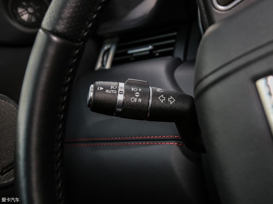 2018٘O 240PS HSE DYNAMICӰ