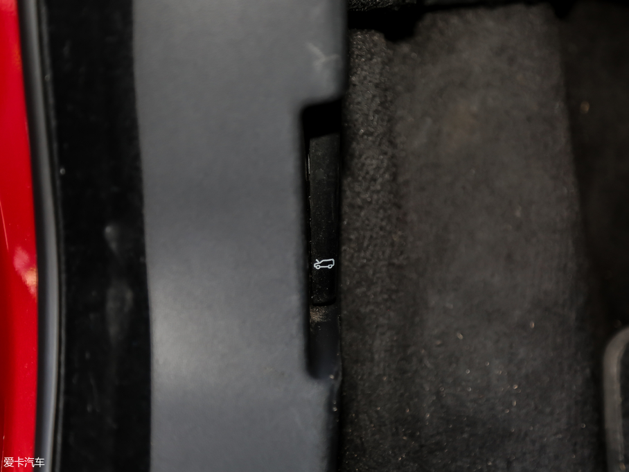 2018٘O 240PS HSE DYNAMICӰ