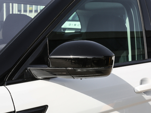 2018240PS SE DYNAMICJ ^