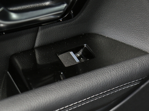 2018240PS SE DYNAMICJ g