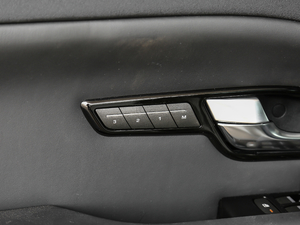 2018240PS HSE DYNAMIC(dng) g