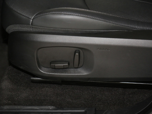 2018240PS PURE Lа {{