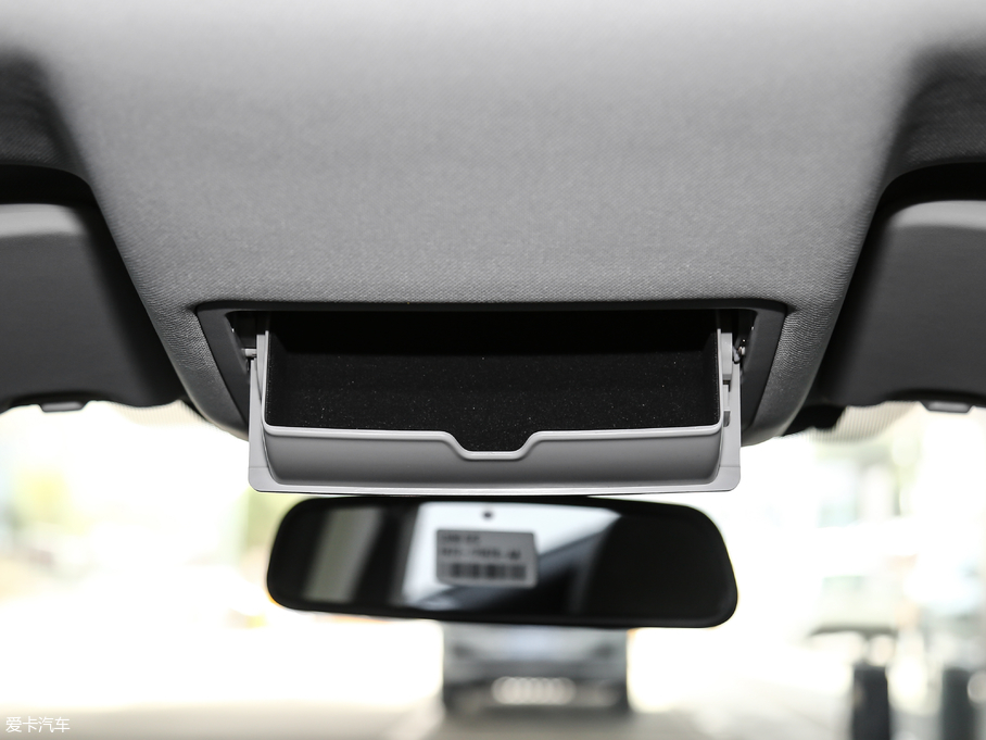 2018��l�F���� 240PS HSE��