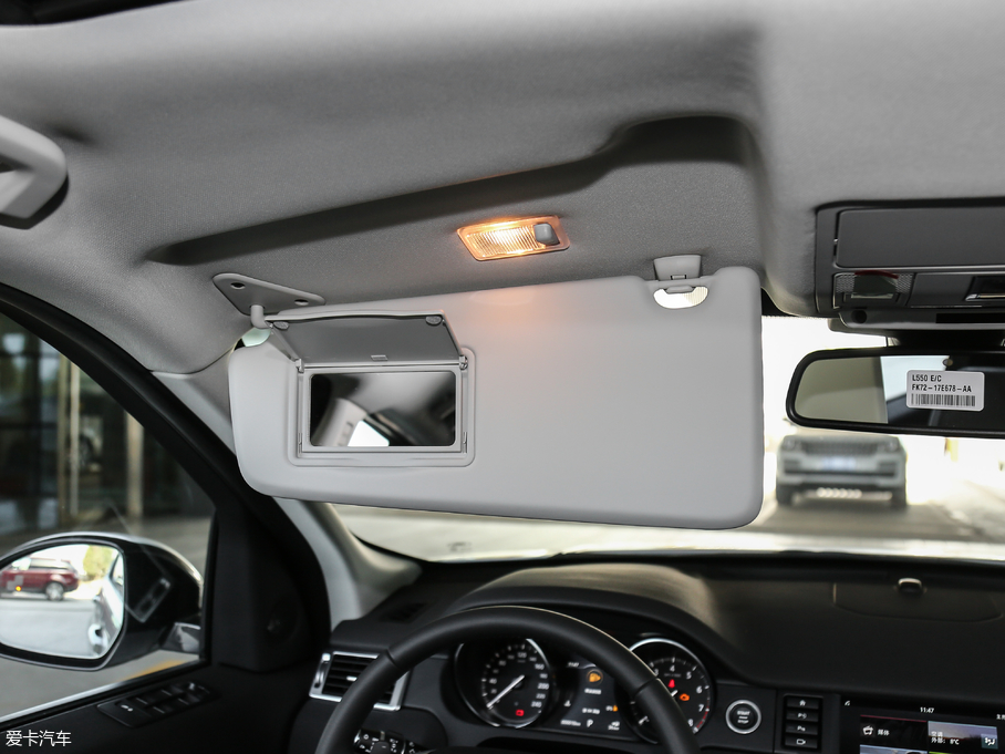 2018��l�F���� 240PS HSE��