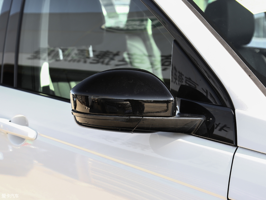 奇瑞捷豹路虎2018款發現神行