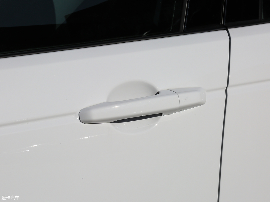 奇瑞捷豹路虎2018款發現神行