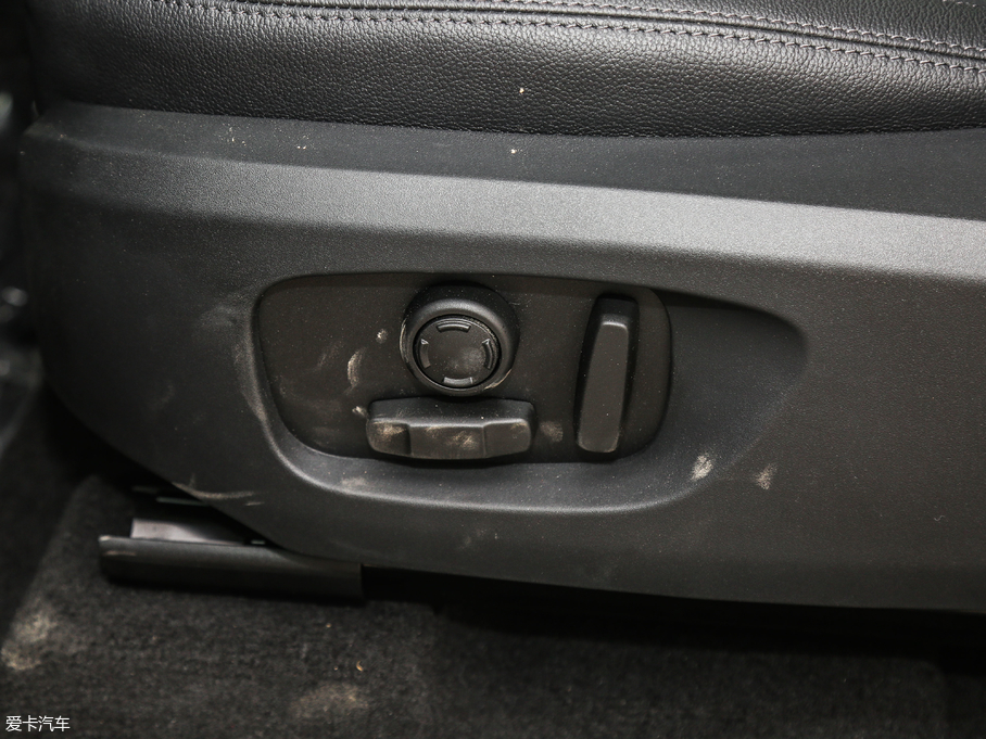 2018l(f)F(xin) 240PS SE