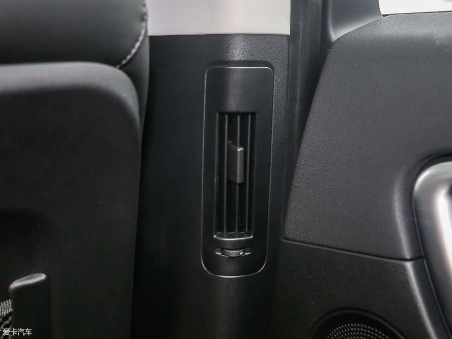 2018��l(f��)�F(xi��n)���� 240PS SE��