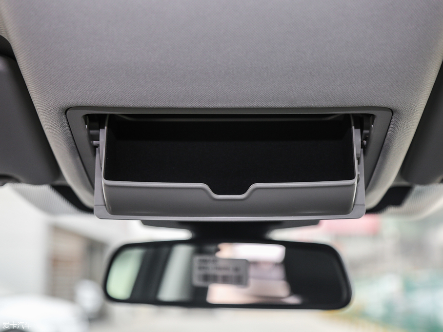 2018l(f)F(xin) 240PS SE