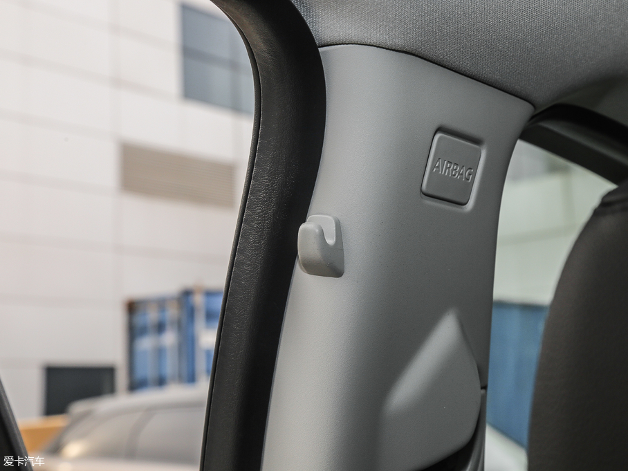 2018l(f)F(xin) 240PS SE