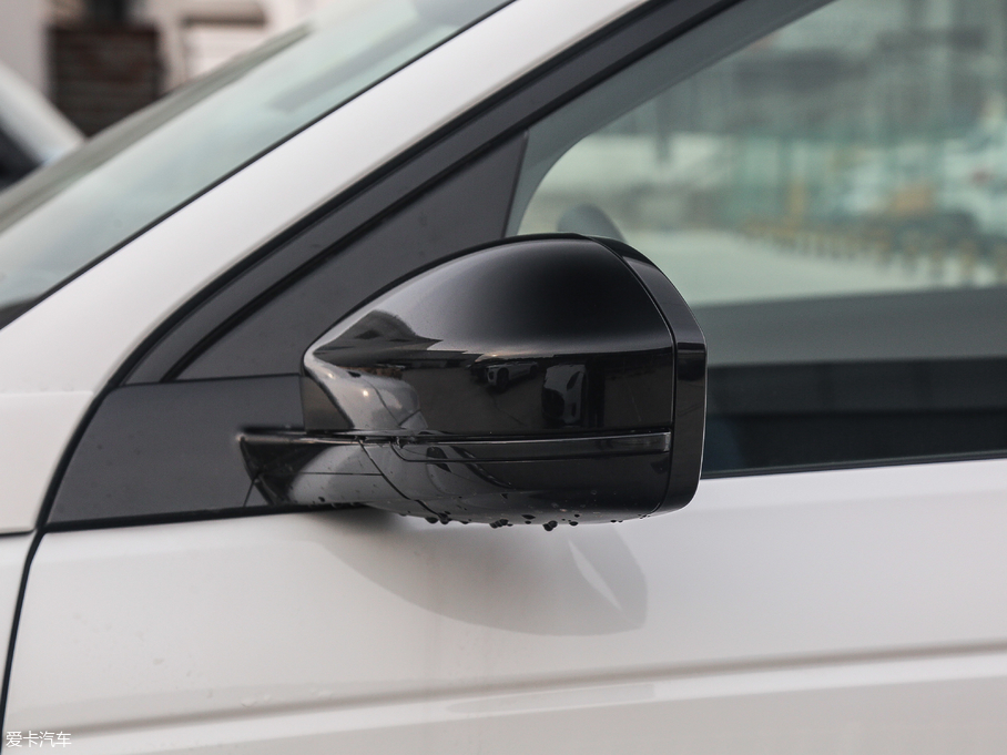 2018l(f)F(xin) 240PS PURE