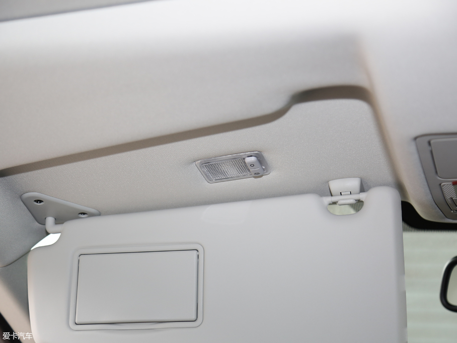 2018l(f)F(xin) 240PS PURE