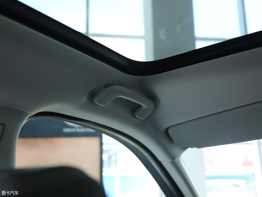 2018l(f)F(xin) 240PS SE