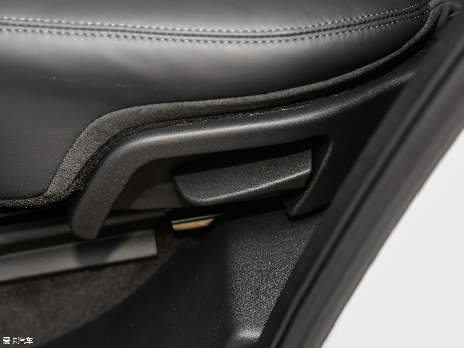 2018l(f)F(xin) 240PS HSE LUXURY