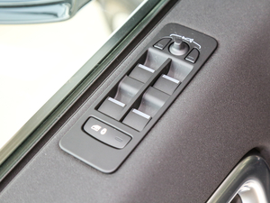 2018240PS PURE {܇ƅ^	