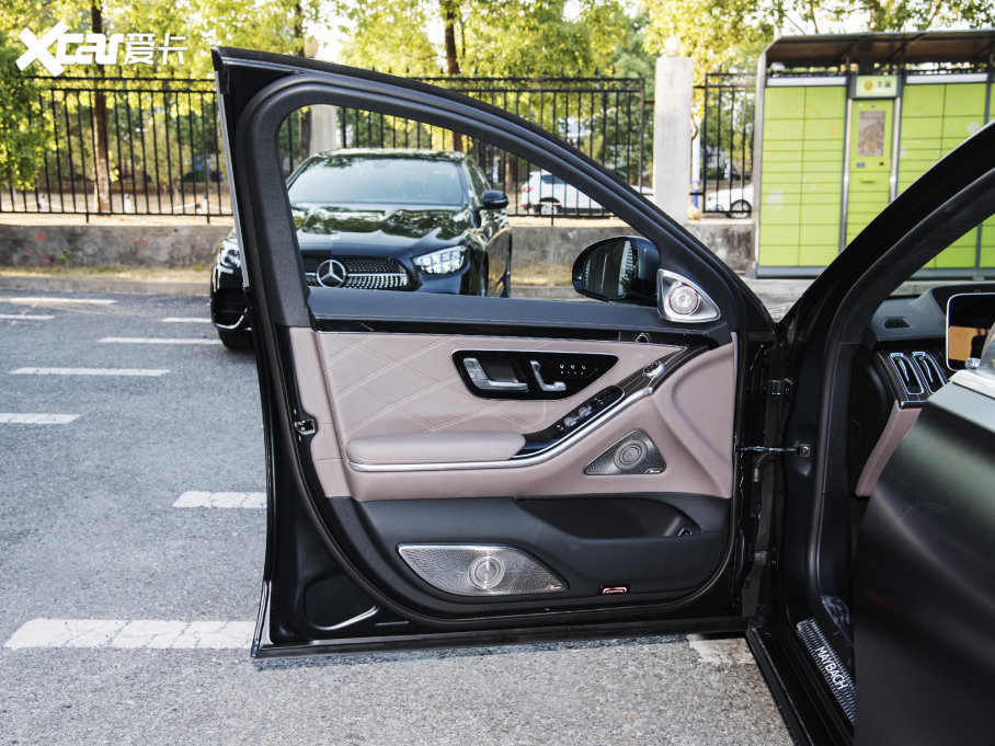 2022~ͺS S 680 4MATIC ĸ߶װl