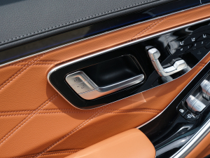 2022S 480 4MATIC ؄e п؅^