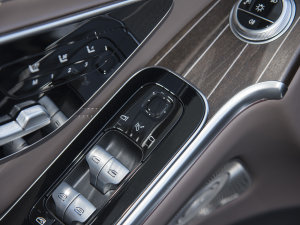 2022S 680 4MATIC ĸ߶װl п؅^