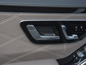 2022S 680 4MATIC ĸ߶װl п؅^