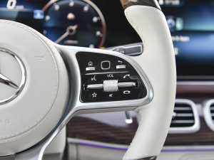 2022��GLS 600 4MATIC �Y���� �п؅^