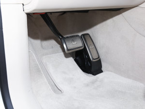 2022��GLS 600 4MATIC �Y�а� �п؅^