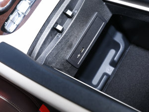 2022��GLS 600 4MATIC �Y�а� �п؅^