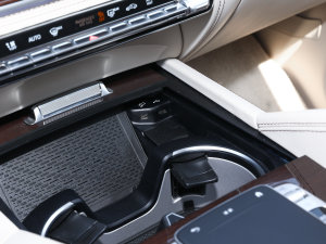 2022��GLS 600 4MATIC �Y�а� �п؅^