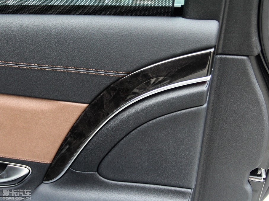 2015~ͺS(j) S 400 4MATIC