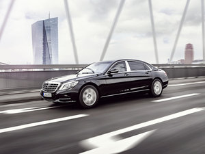 2016款S 600 Guard 整体外观