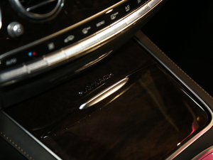 2018S 560 4MATIC п؅^