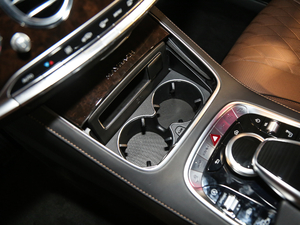 2018S 560 4MATIC п؅^