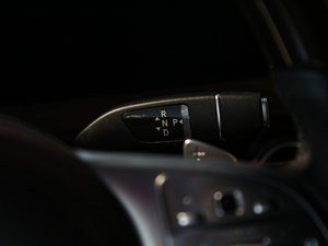 2018S 560 4MATIC п؅^