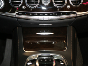 2018S 560 4MATIC п؅^