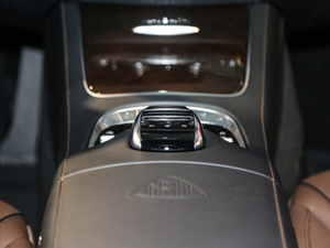 2018S 560 4MATIC п؅^