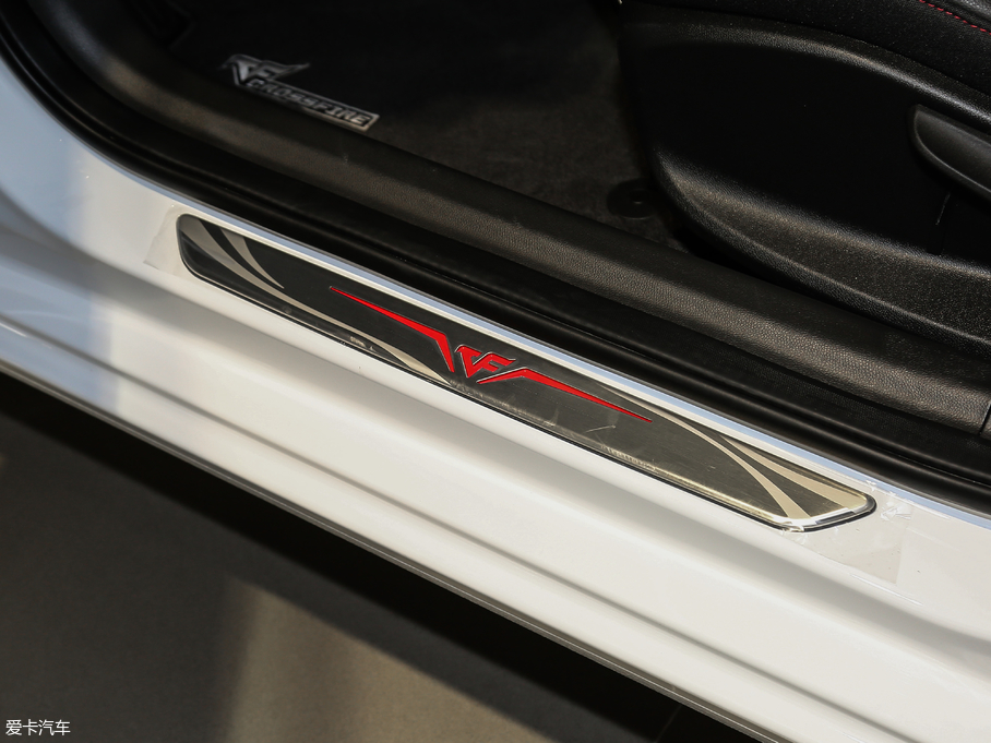 2019Ӣ 15T Խoη V