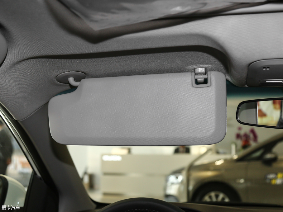 2019Ӣ 15T Խoη V