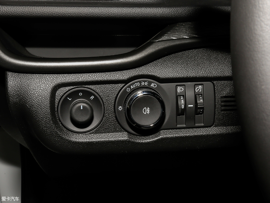 2019Ӣ 15T Խoη V