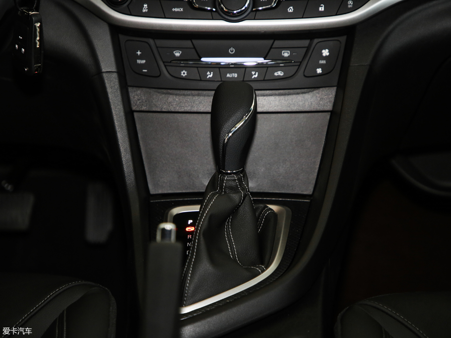 2019Ӣ 18T ԄӻӢ V