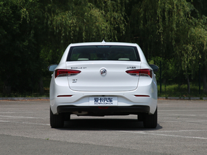 2019款15T 双离合互联精英型 国V 正后	