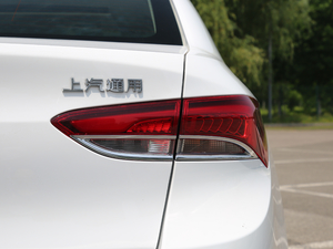 2019款15T 双离合互联精英型 国V 尾灯