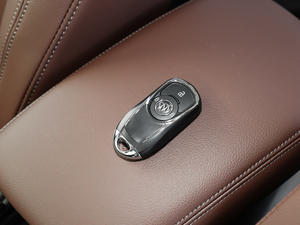 2019款18T 6座互联豪华型 国V 车钥匙