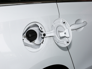 2019款18T 5座互联豪华型 国VI 油箱盖